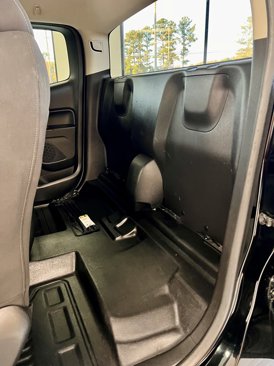 Used 2021 Chevrolet Colorado LT w/ Fleet Safety Package image 17