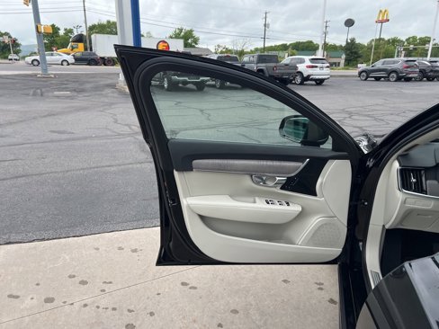 Certified 2025 Volvo S90 B6 Plus image 11