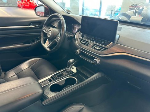 Used 2023 Nissan Altima 2.5 SL image 41