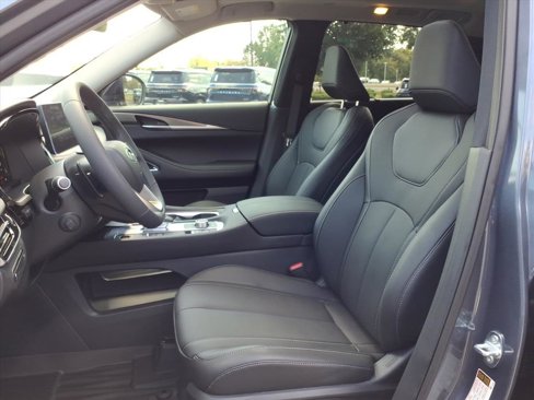 New 2026 INFINITI QX60 Luxe w/ Cargo Package image 4
