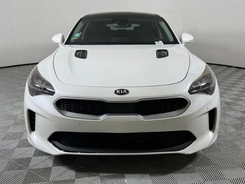 Used 2018 Kia Stinger Premium image 12
