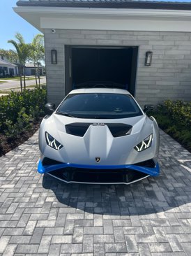 Used 2023 Lamborghini Huracan STO image 7