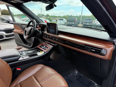 Used 2022 Lincoln Aviator Reserve w/ Equipment Group 201A image 10