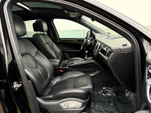 Used 2016 Porsche Macan S image 24
