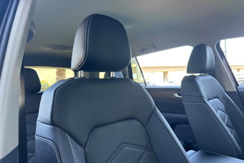 New 2026 Volkswagen Atlas SE image 16
