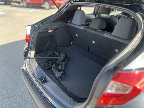 Used 2022 Toyota C-HR XLE image 16