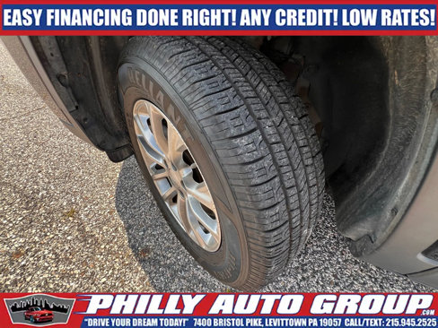 Used 2019 Jeep Cherokee Latitude Plus image 33