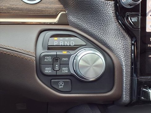 New 2025 RAM 1500 Limited image 7