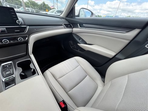 Used 2019 Honda Accord Touring image 26
