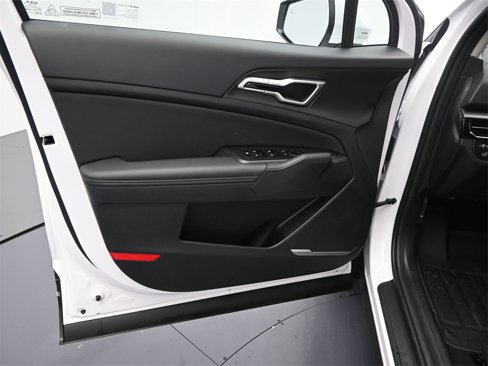 New 2026 Kia Sportage EX image 18