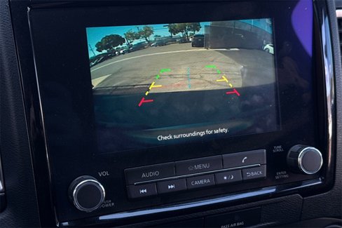 Used 2022 Nissan Frontier SV w/ Technology Package image 23
