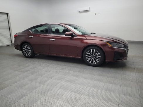 Used 2023 Nissan Altima 2.5 SV image 11