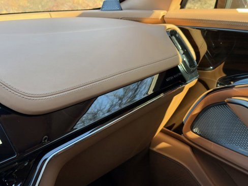 New 2025 Aston Martin DBX 707 image 30
