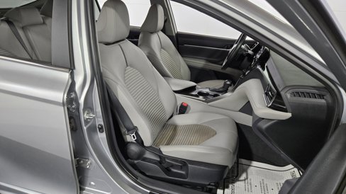 Used 2023 Toyota Camry SE image 34