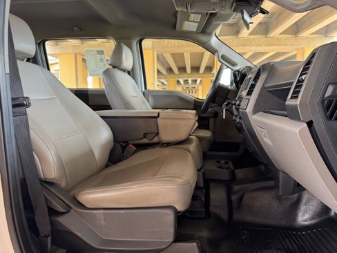 Used 2022 Ford F250 XL w/ Power Equipment Group image 28