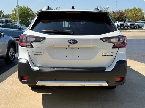 New 2025 Subaru Outback Touring XT image 4