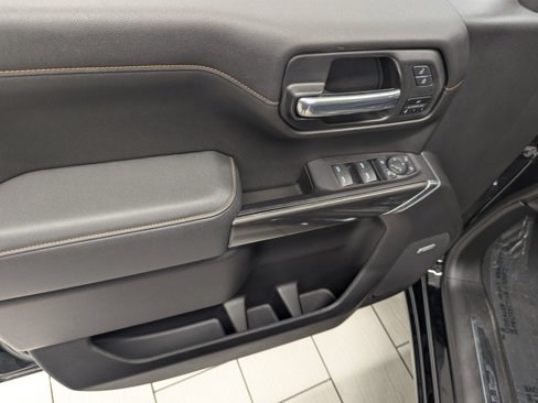Used 2021 GMC Sierra 1500 AT4 w/ AT4 Preferred Package image 10