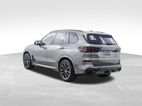 New 2026 BMW X5 M60i image 4