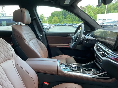New 2026 BMW X7 M60i image 30