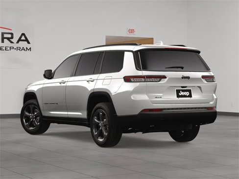 New 2025 Jeep Grand Cherokee L Altitude image 4