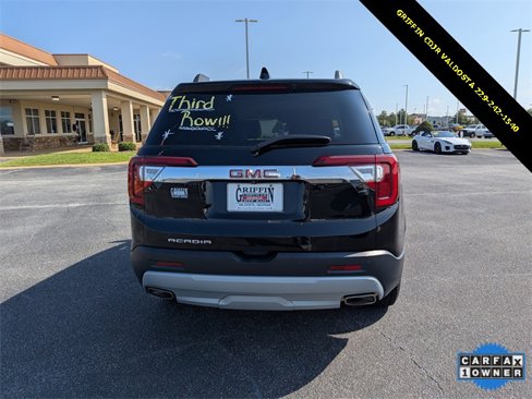 Used 2023 GMC Acadia SLT w/ Preferred Package image 4