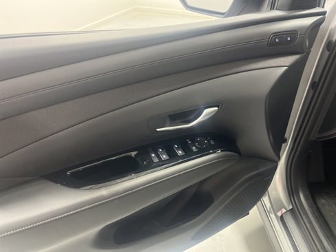 Used 2025 Hyundai Tucson Limited image 6