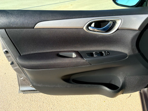 Used 2015 Nissan Sentra SV w/ Navigation Package image 22