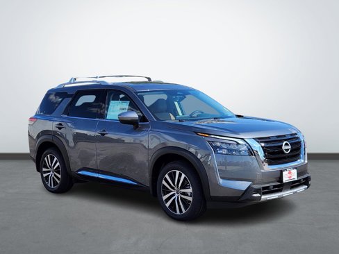 New 2025 Nissan Pathfinder Platinum w/ Cargo Package image 5