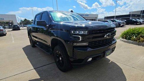 Certified 2021 Chevrolet Silverado 1500 RST image 2