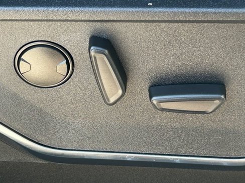 Used 2024 Ford F150 Lariat image 37
