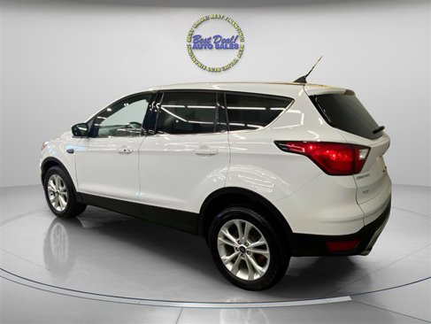 Used 2019 Ford Escape SE image 4