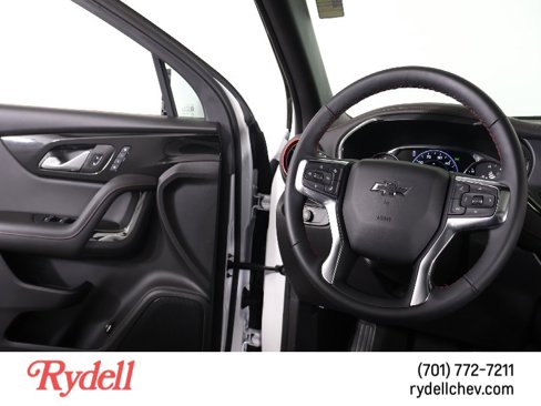 Certified 2025 Chevrolet Blazer RS w/ Enhanced Convenience Package image 16