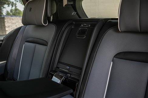 New 2025 Rolls-Royce Cullinan image 7