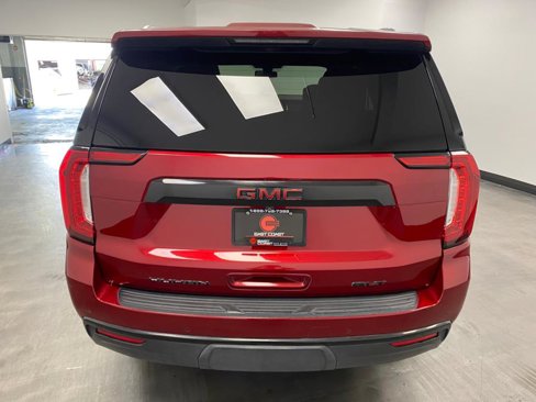 Used 2021 GMC Yukon SLT w/ SLT Premium Package image 5