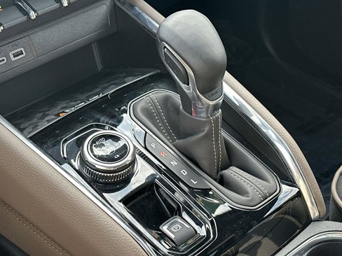 Certified 2023 GMC Canyon Denali image 18