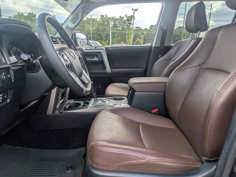Used 2023 Toyota 4Runner Limited image 15