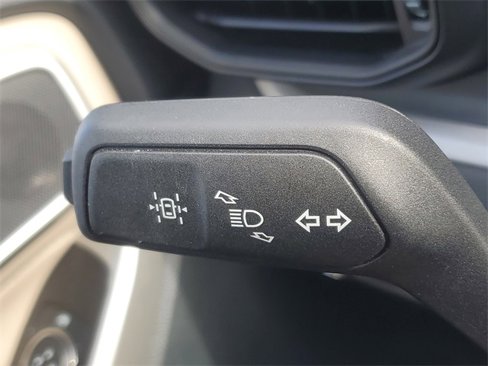 Certified 2023 Ford Explorer XLT image 18