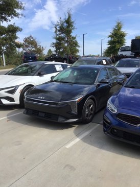 Certified 2025 Kia K4 LXS image 1