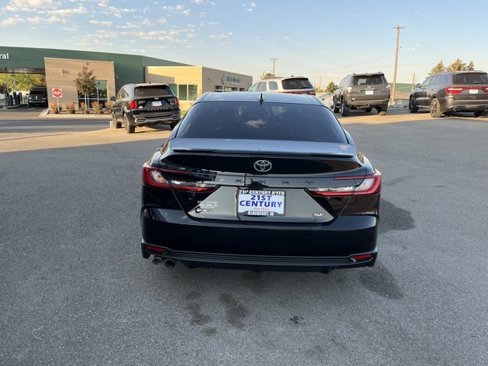 Used 2025 Toyota Camry LE image 9