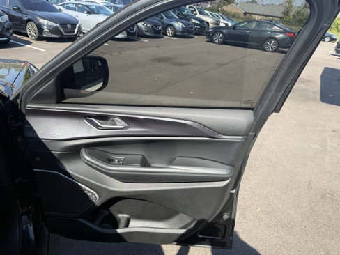 Used 2021 Jeep Grand Cherokee L Laredo image 18