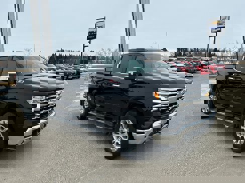 Used 2023 Chevrolet Silverado 1500 LTZ w/ Technology Package image 5