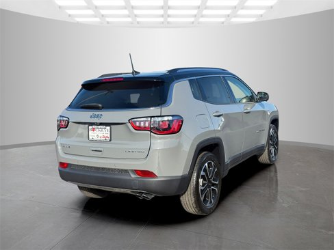 Certified 2022 Jeep Compass Limited image 7