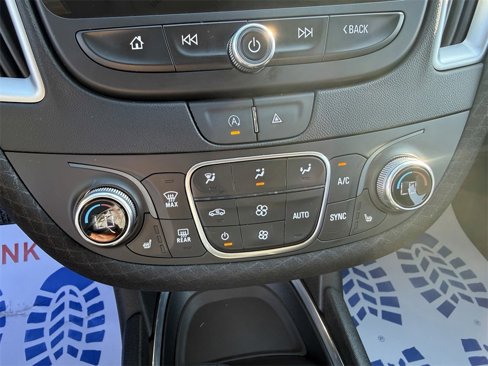 Used 2024 Chevrolet Malibu LT image 26