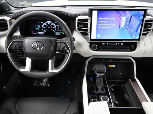 Used 2024 Toyota Sequoia Capstone image 7