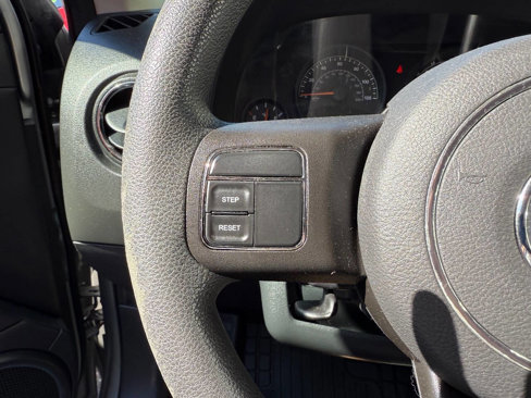 Used 2016 Jeep Patriot Sport image 21