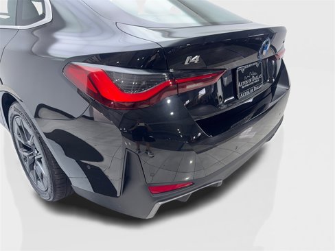 Used 2025 BMW i4 eDrive40 w/ Parking Assistance Package image 19