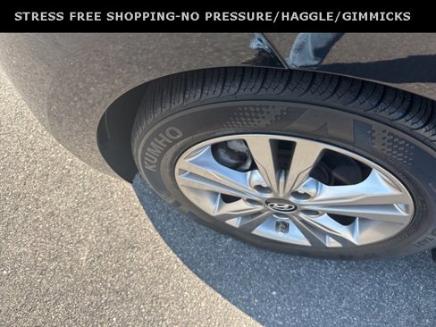 Used 2018 Hyundai Elantra Value Edition w/ Cargo Package image 12