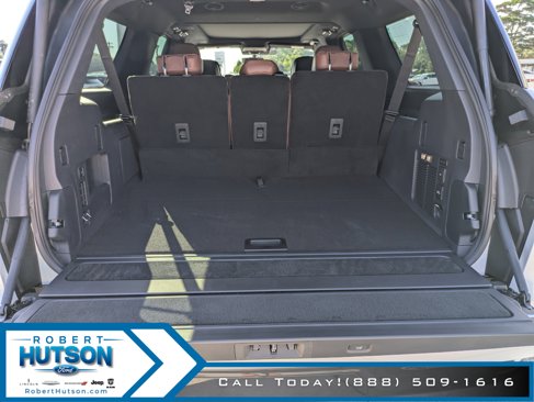 New 2025 Lincoln Navigator L Reserve image 12