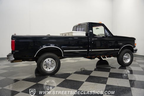 Used 1997 Ford F250 4x4 Regular Cab Heavy Duty image 13