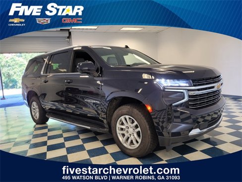 Used 2023 Chevrolet Suburban LT image 1